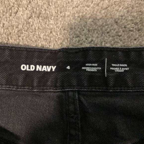 Old Navy high waisted frayed hem black non stretch mini jean skirt - Picture 4 of 4